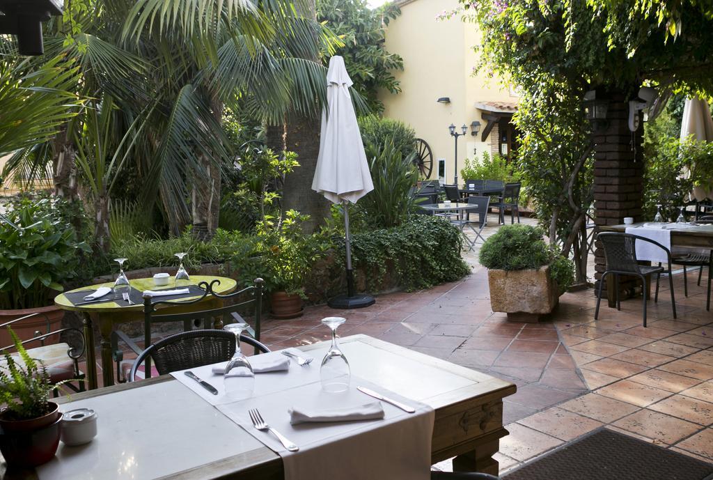 קרייסל Hotel Restaurante La Masieta מראה חיצוני תמונה
